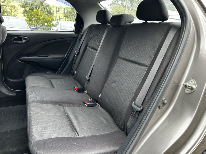 toyota etios 1.5 xs sedan 16v flex 4p automatico 2018