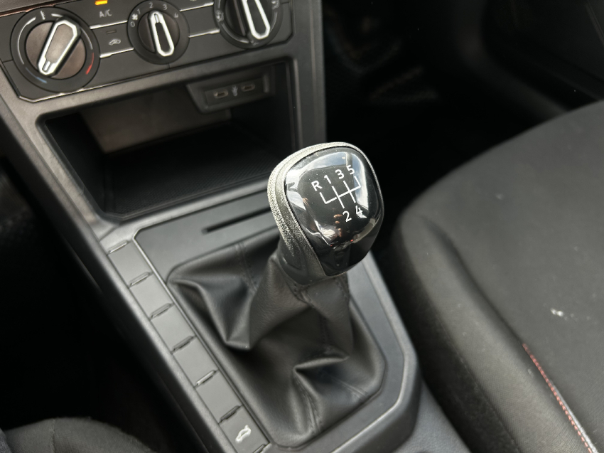volkswagen polo 1.0 mpi track manual flex 4p 2023