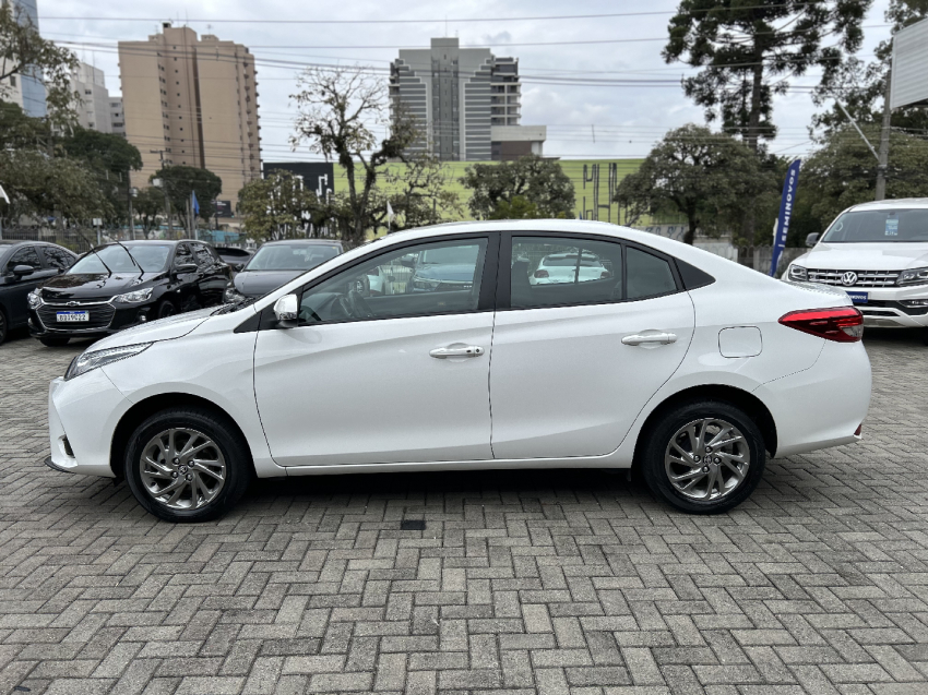 toyota yaris 1.5 16v flex xs connect multidrive 4p automatico 2023