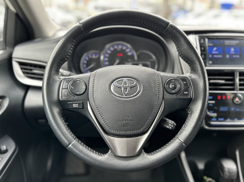 toyota yaris 1.5 16v flex xs connect multidrive 4p automatico 2023