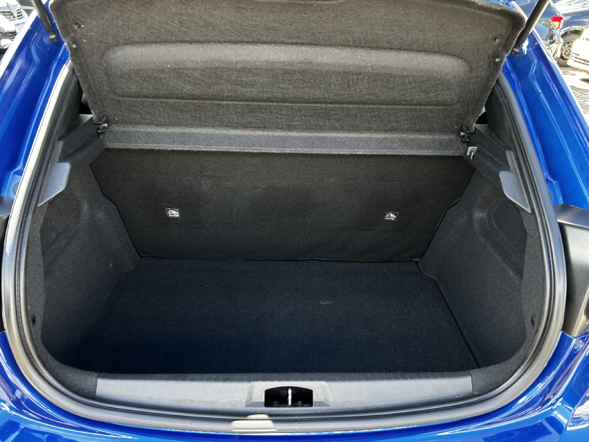 peugeot 208 1.6 16v flex griffe at6 4p automatico 2022