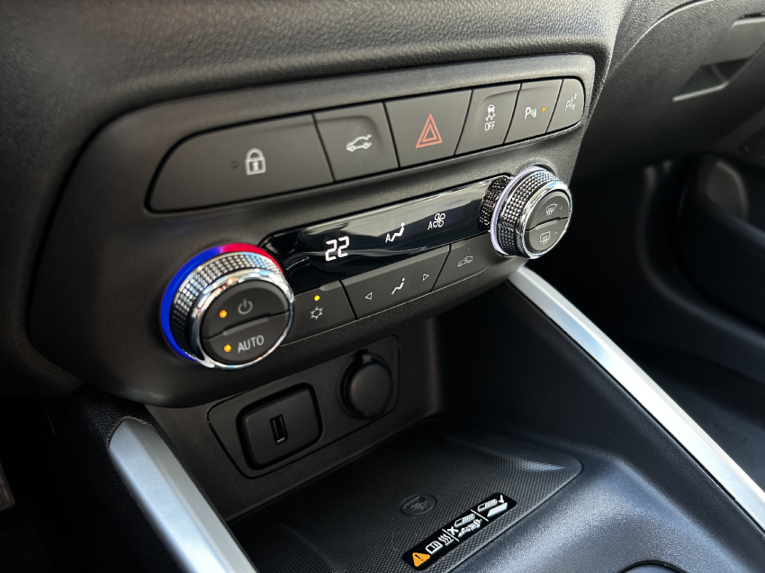 chevrolet onix 1.0 turbo flex plus premier automatico 4p 2025