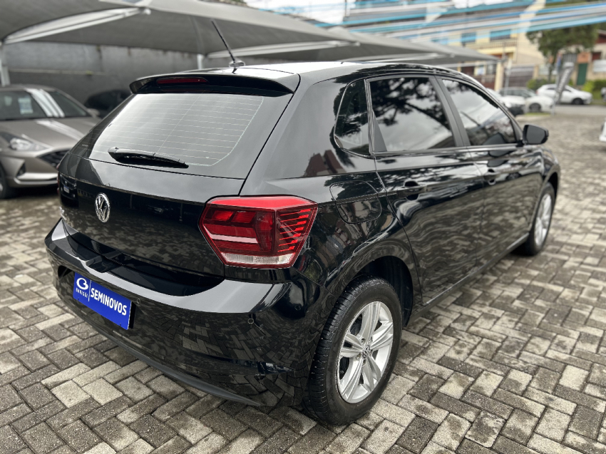 volkswagen polo 1.0 mpi total flex manual 4p 2021