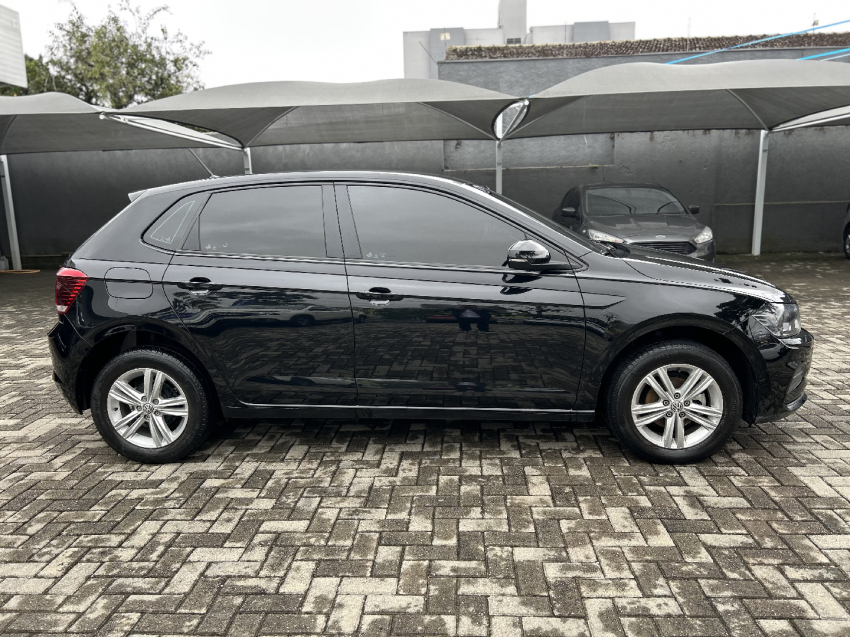 volkswagen polo 1.0 mpi total flex manual 4p 2021