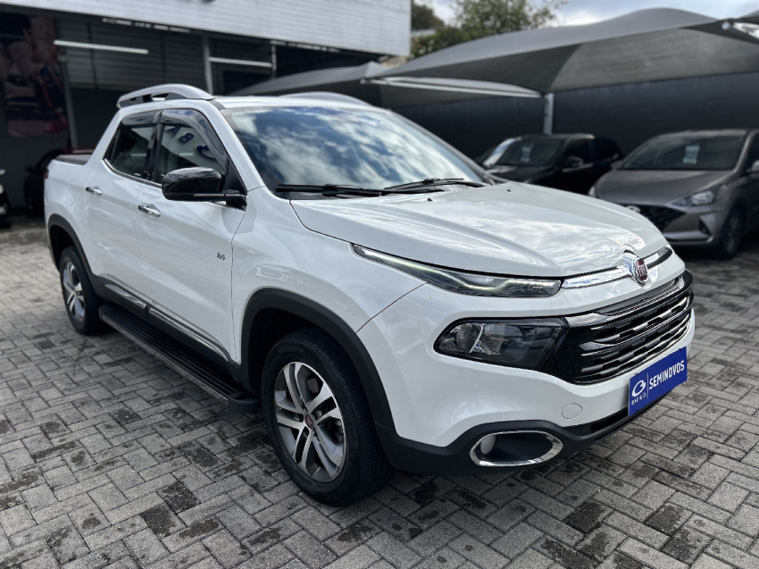 fiat toro 2.4 16v multiair flex volcano at9 4p automatico 2019