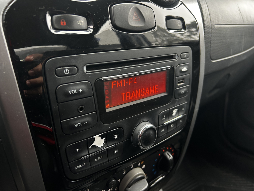 renault logan 1.0 expression 16v flex 4p manual 2013