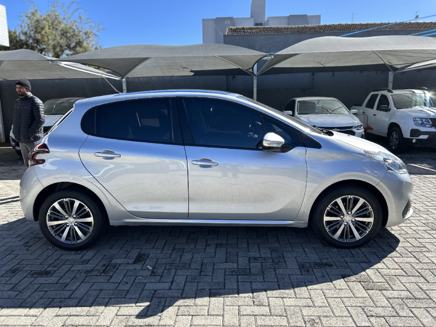 peugeot 208 1.6 griffe 16v flex 4p automatico 2020