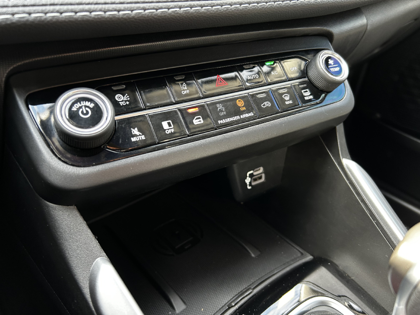 fiat fastback 1.0 turbo 200 hybrid audace cvt hibrido 4p automatico 2025