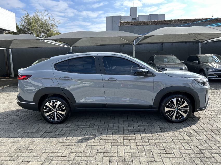 fiat fastback 1.0 turbo 200 hybrid audace cvt hibrido 4p automatico 2025