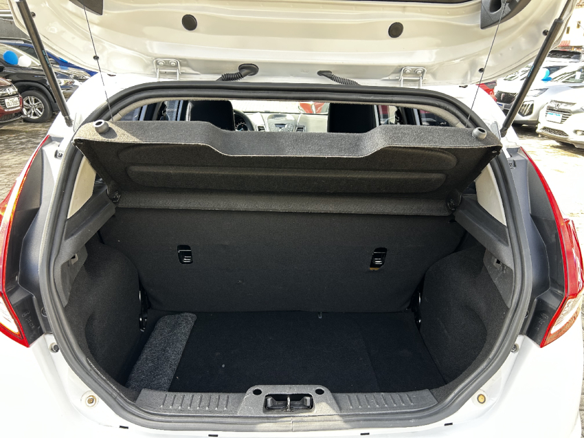 ford fiesta 1.5 s hatch 16v flex 4p manual 2015