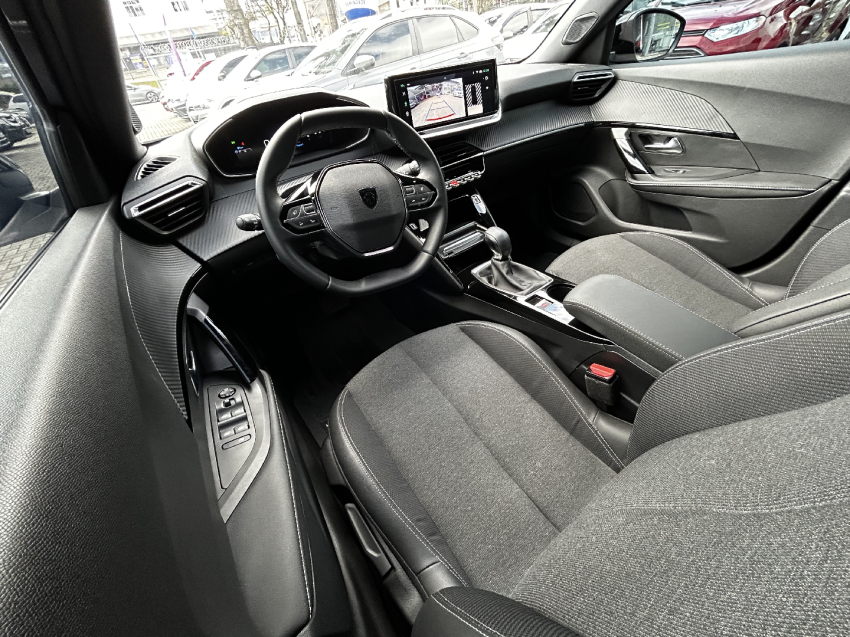 peugeot 2008 1.0 turbo 200 flex active cvt 4p automatico 2025