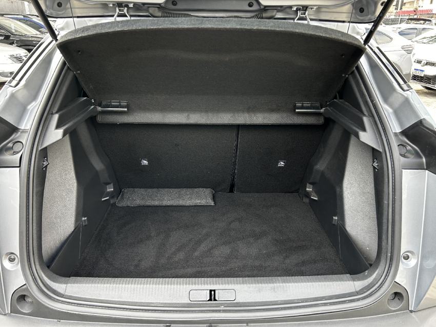 peugeot 2008 1.0 turbo 200 flex active cvt 4p automatico 2025