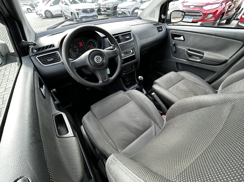 volkswagen fox 1.0 mi 8v flex 4p manual 2012