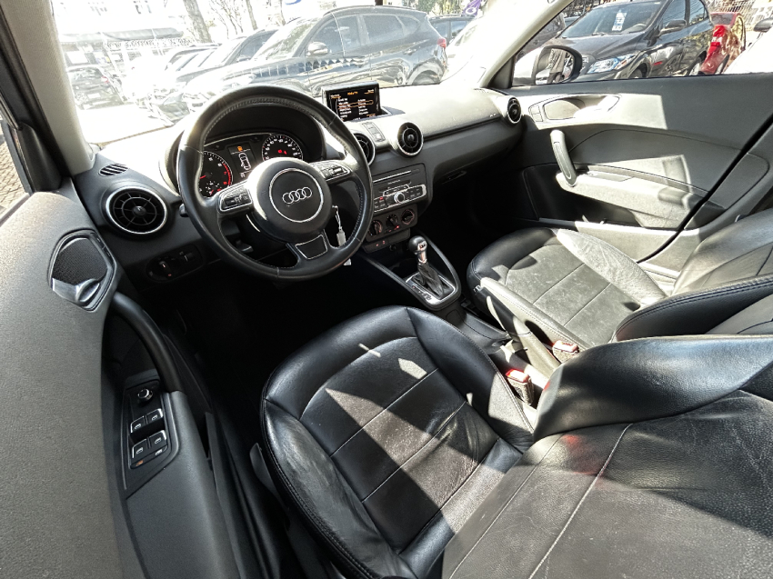audi a1 1.4 tfsi sportback attraction 16v 122cv gasolina 4p s-tronic automatico 2016