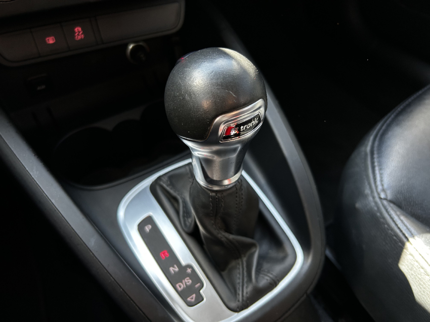 audi a1 1.4 tfsi sportback attraction 16v 122cv gasolina 4p s-tronic automatico 2016