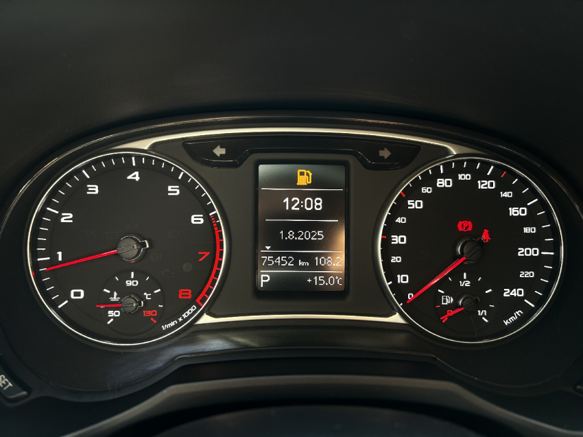 audi a1 1.4 tfsi sportback attraction 16v 122cv gasolina 4p s-tronic automatico 2016