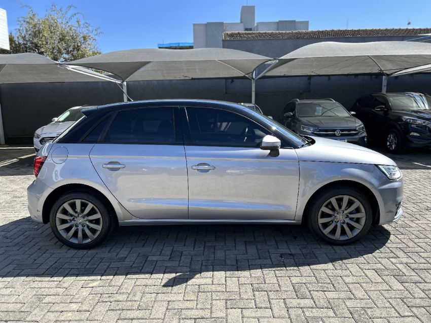 audi a1 1.4 tfsi sportback attraction 16v 122cv gasolina 4p s-tronic automatico 2016