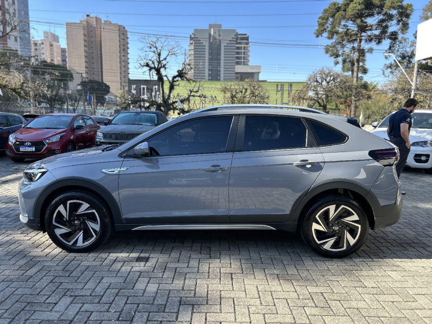 volkswagen nivus 1.0 200 tsi total flex highline automatico 4p 2025