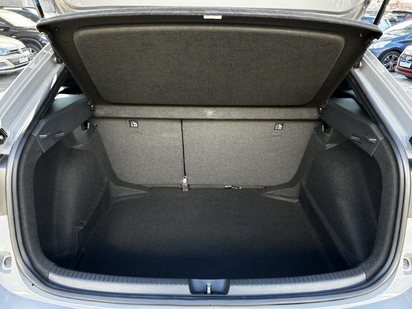 volkswagen nivus 1.0 200 tsi total flex highline automatico 4p 2025