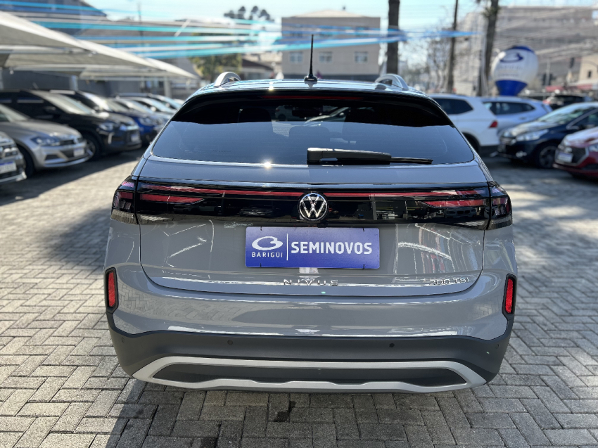 volkswagen nivus 1.0 200 tsi total flex highline automatico 4p 2025