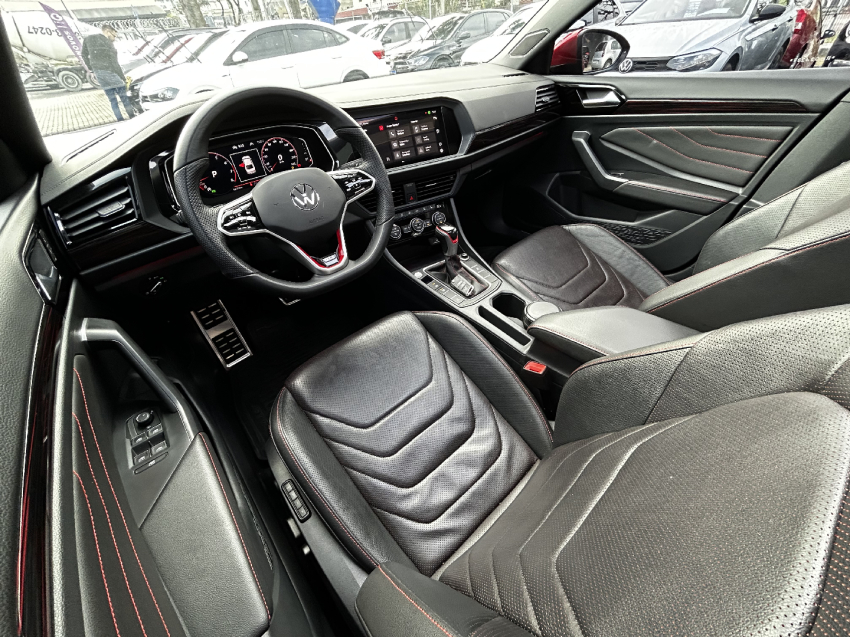volkswagen jetta 2.0 350 tsi gasolina gli dsg 4p semiautomatico 2024