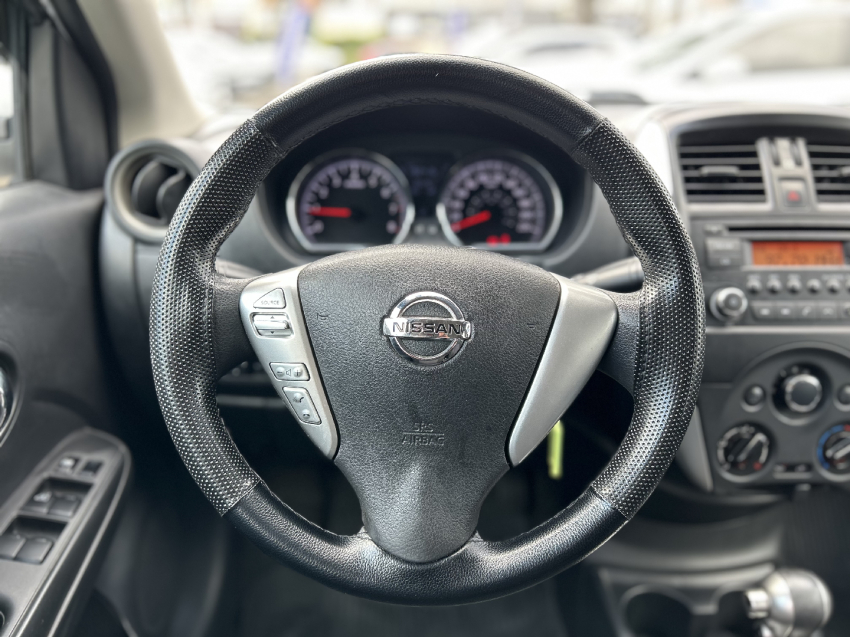 nissan versa 1.6 16v flex sv 4p xtronic automatico 2018