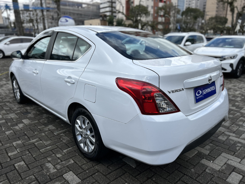 nissan versa 1.6 16v flex sv 4p xtronic automatico 2018