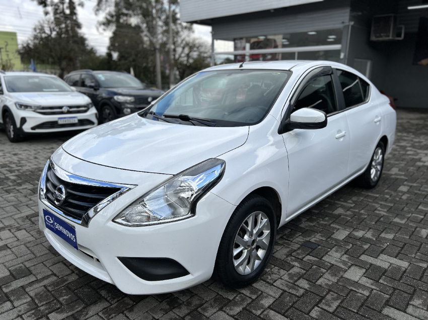 nissan versa 1.6 16v flex sv 4p xtronic automatico 2018