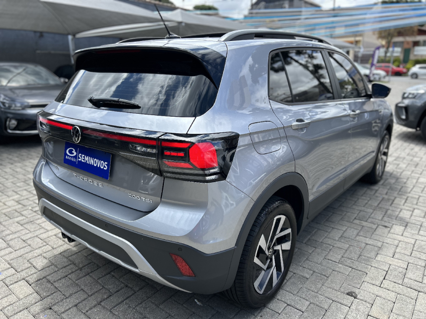 volkswagen t-cross 1.0 200 tsi total flex comfortline automatico 4p 2025