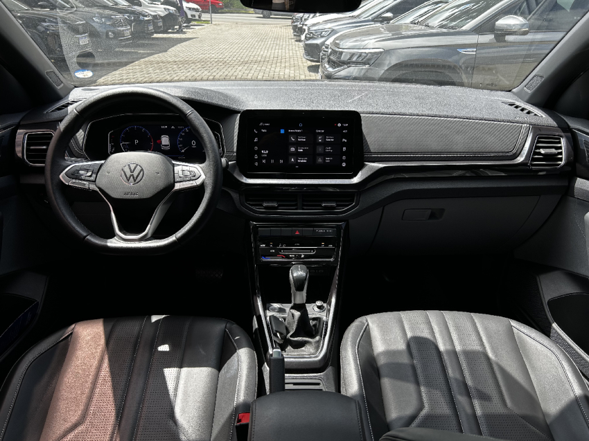 volkswagen t-cross 1.0 200 tsi total flex comfortline automatico 4p 2025