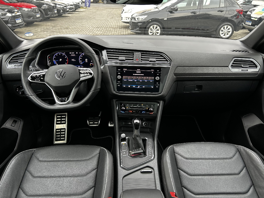 volkswagen tiguan 2.0 300 tsi gasolina allspace r-line automatico 4p 2024