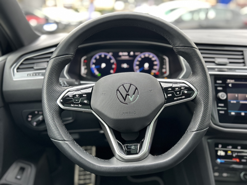 volkswagen tiguan 2.0 300 tsi gasolina allspace r-line automatico 4p 2024
