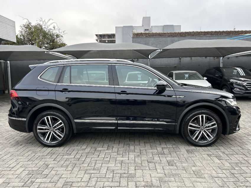 volkswagen tiguan 2.0 300 tsi gasolina allspace r-line automatico 4p 2024