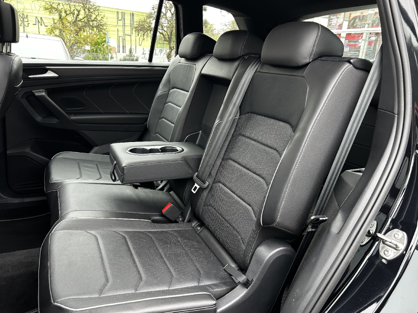 volkswagen tiguan 2.0 300 tsi gasolina allspace r-line automatico 4p 2024