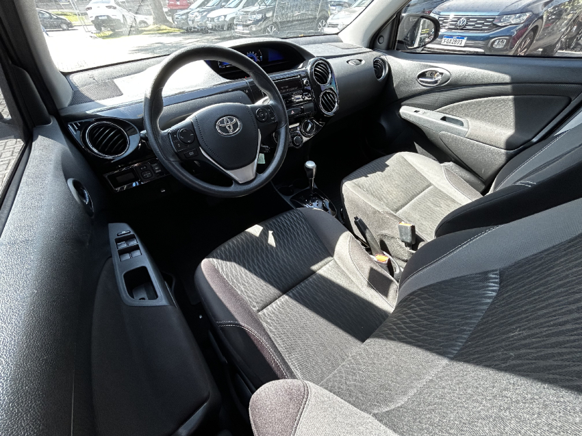 toyota etios 1.5 xs 16v flex 4p automatico 2018