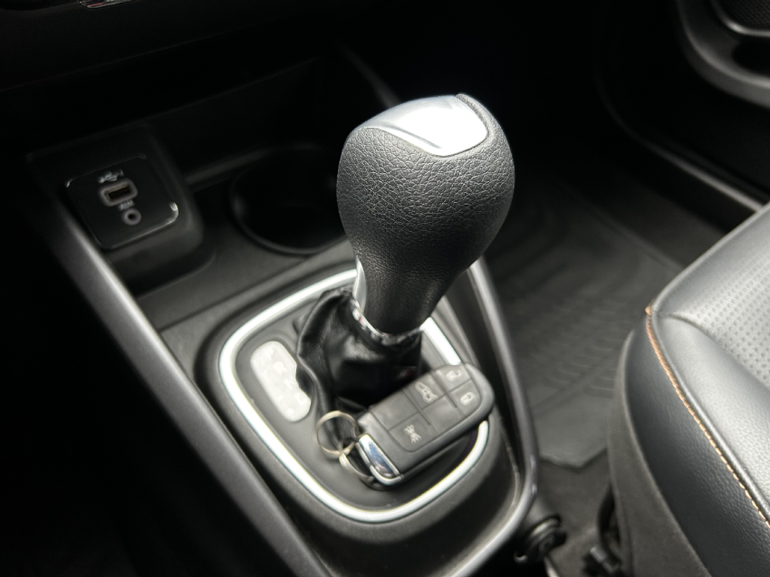 fiat argo 1.3 firefly flex trekking cvt 4p automatico 2024