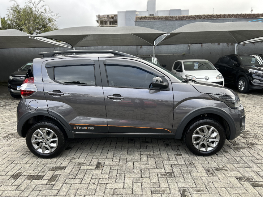 fiat mobi 1.0 firefly flex trekking manual 4p 2025