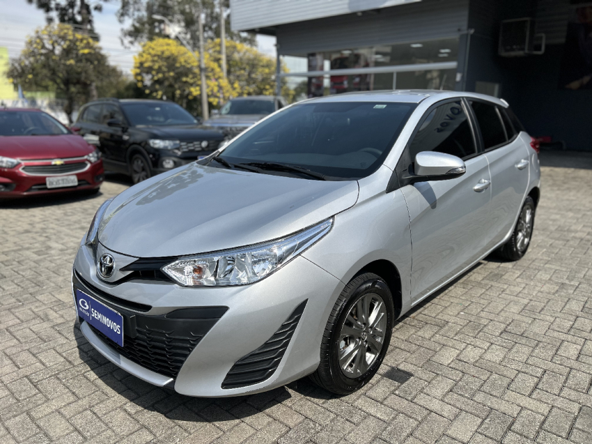 toyota yaris 1.5 16v flex xl plus connect multidrive 4p automatico 2020