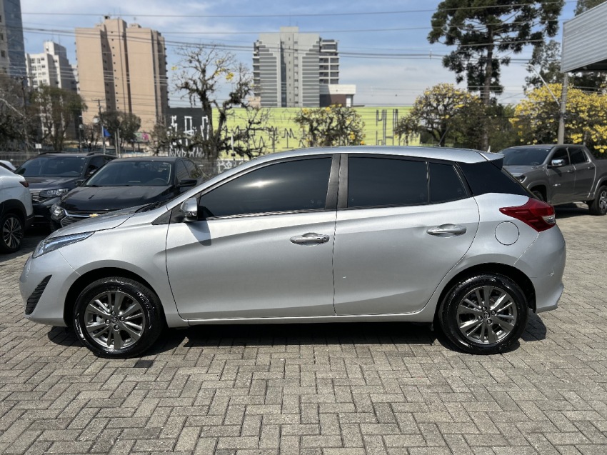 toyota yaris 1.5 16v flex xl plus connect multidrive 4p automatico 2020
