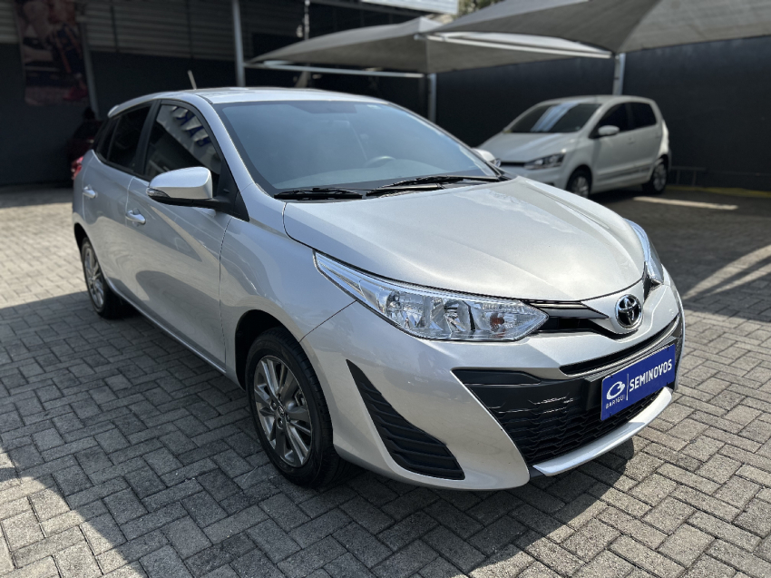 toyota yaris 1.5 16v flex xl plus connect multidrive 4p automatico 2020