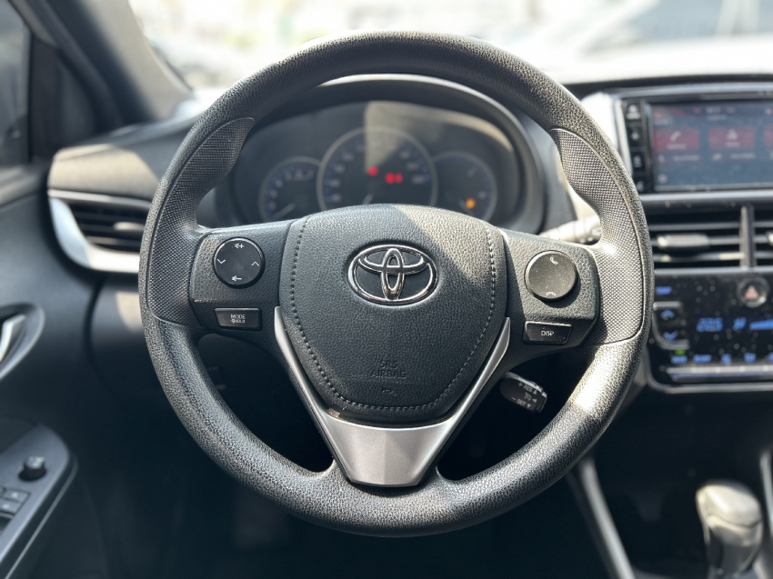 toyota yaris 1.5 16v flex xl plus connect multidrive 4p automatico 2020