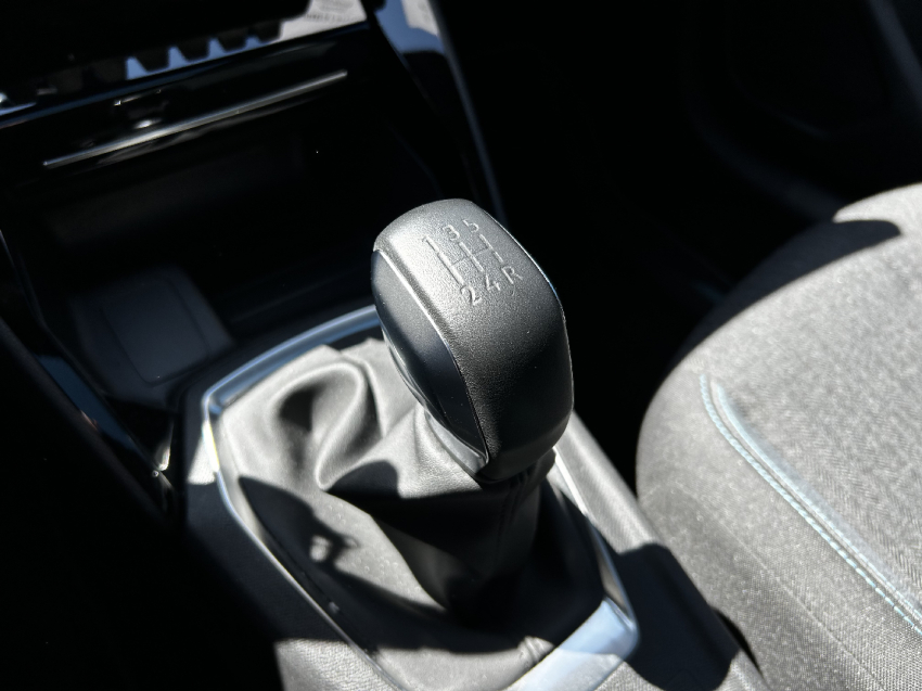peugeot 208 1.0 firefly flex style manual 4p 2024