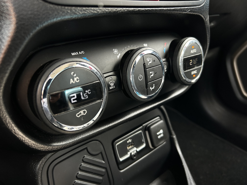 jeep renegade 1.8 16v flex longitude 4p automatico 2016