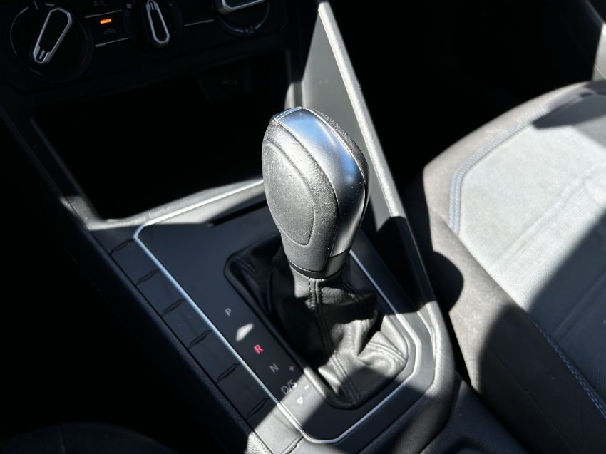 volkswagen nivus 1.0 200 tsi total flex comfortline automatico 4p 2021