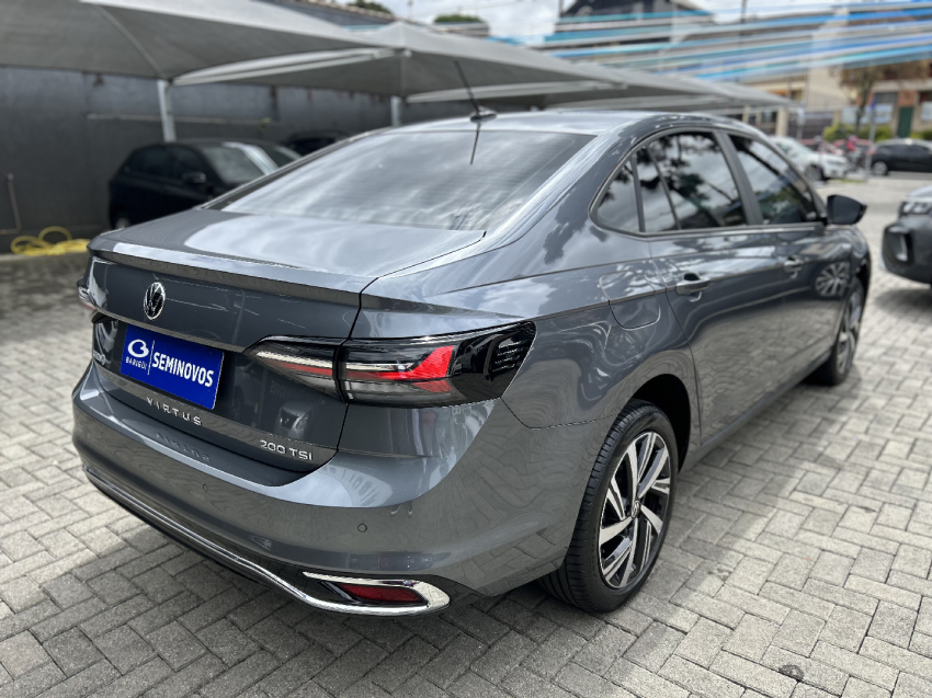 volkswagen virtus 1.0 200 tsi highline automatico flex 4p 2025