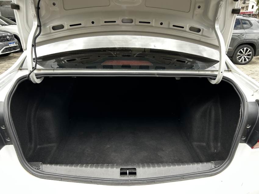 chevrolet cobalt 1.8 mpfi ltz 8v flex 4p automatico 2018