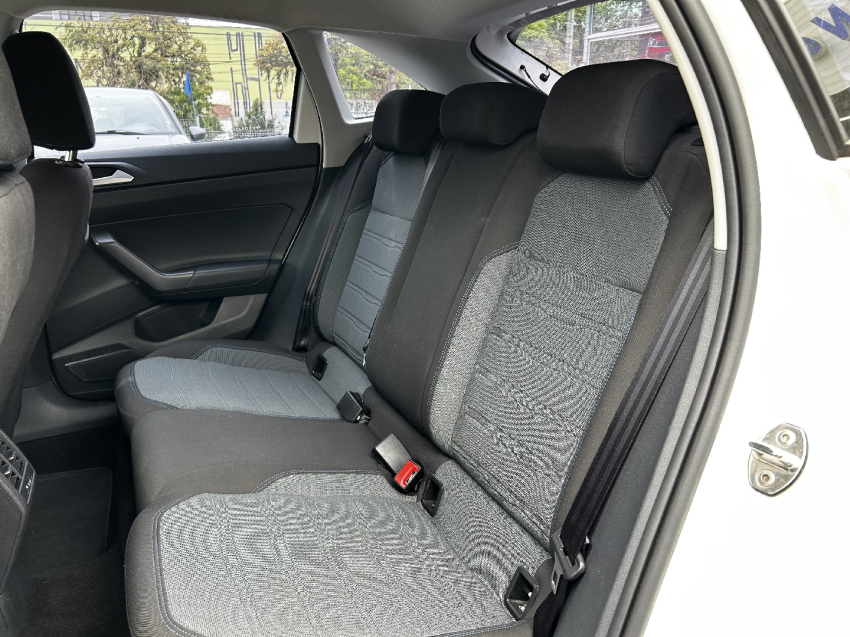 volkswagen nivus 1.0 200 tsi total flex comfortline automatico 4p 2023