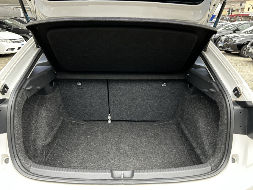 volkswagen nivus 1.0 200 tsi total flex comfortline automatico 4p 2023