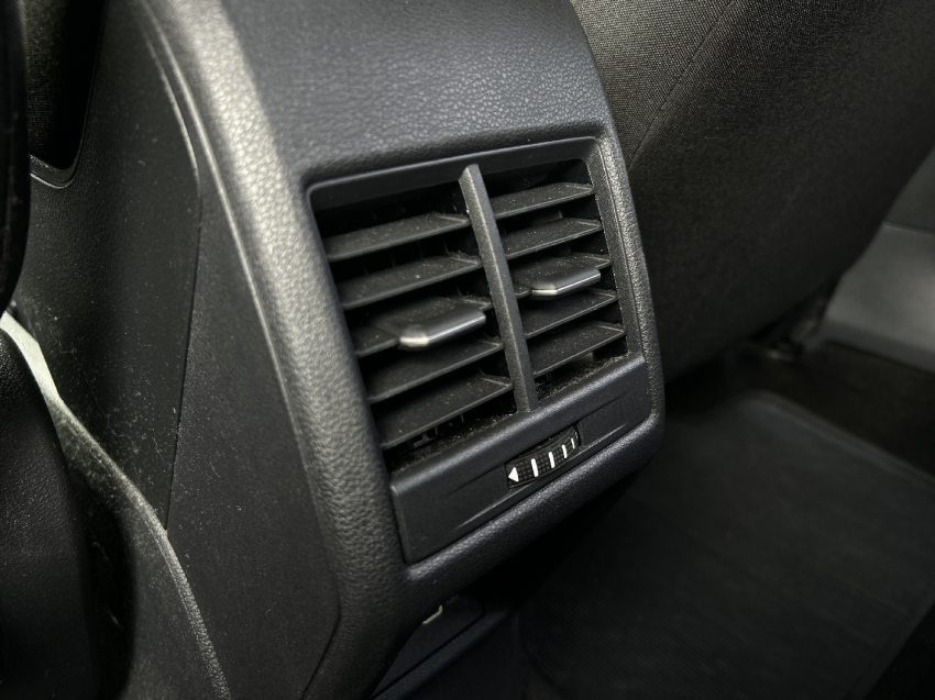 volkswagen nivus 1.0 200 tsi total flex comfortline automatico 4p 2023
