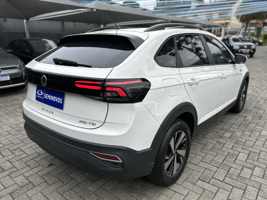 volkswagen nivus 1.0 200 tsi total flex comfortline automatico 4p 2023